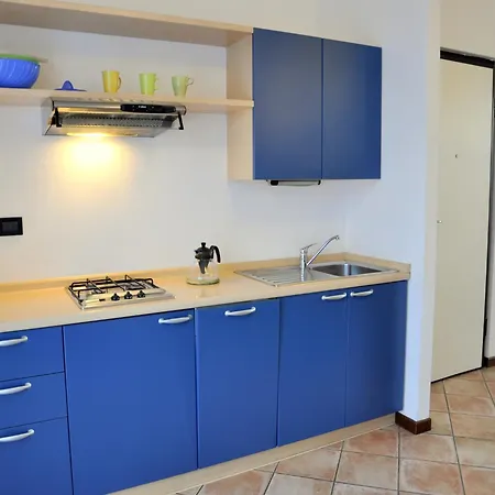Charming In With Swimming Pool Сasa de vacaciones Lazise